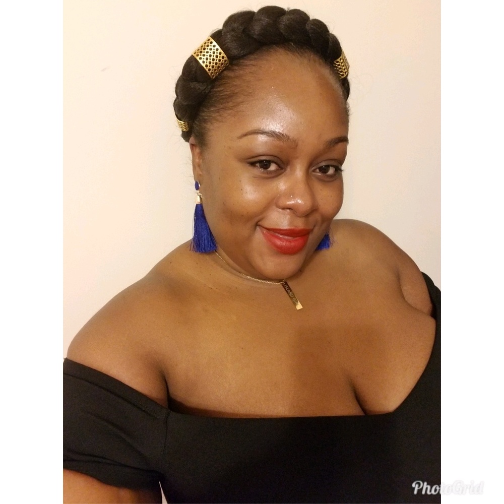 Meet your Posher, Janel